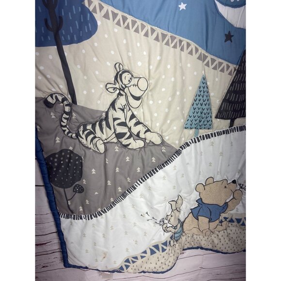Disney Baby Forever Winnie Pooh Tigger Piglet Lambs Ivy White/Blue/Gray Crib Qui - Picture 6 of 9